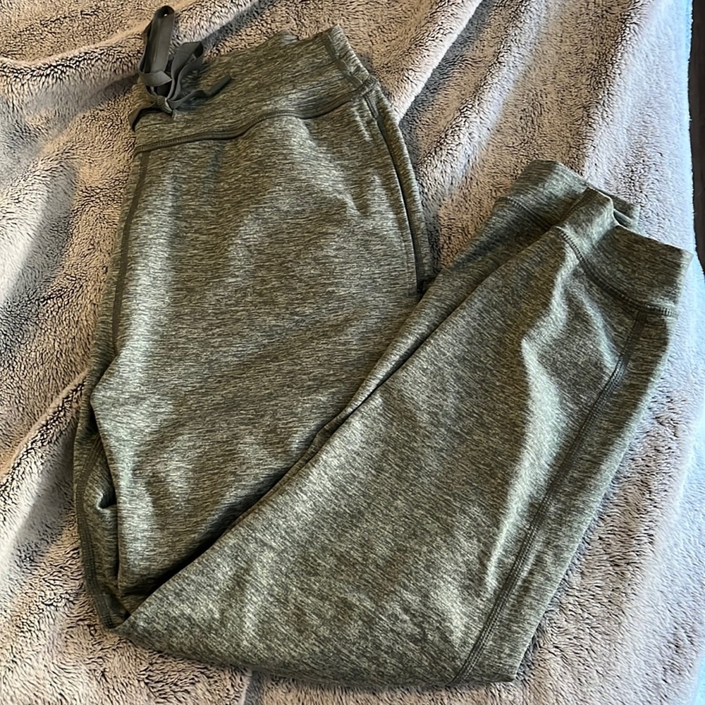 Aerie Offline joggers with pockets